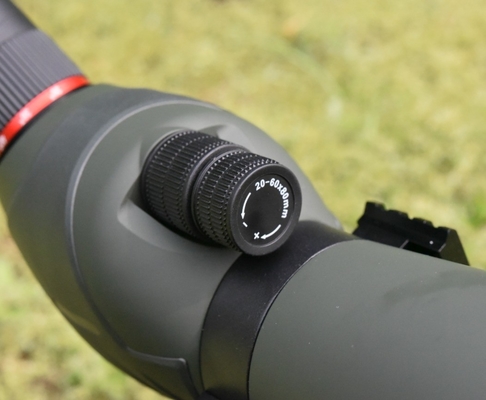 Waterdichte buitenwacht met 20-60x vergroting en 80 mm objectiefdiameter