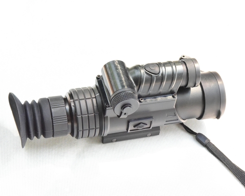 10x32 jachtgebied met ingebouwde laser afstandmeter 750m en 905nm oogveilige technologie