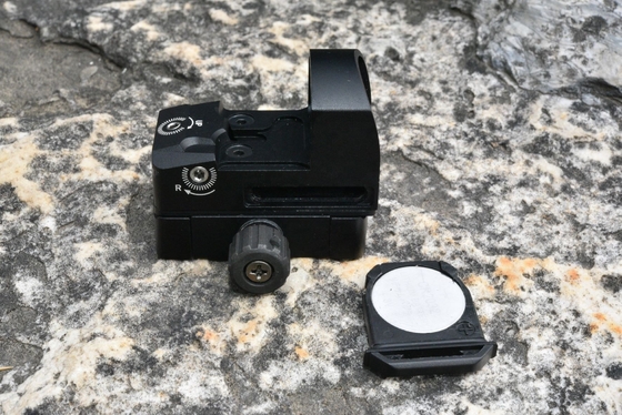 KANDAR IPX7 Waterdicht 1x17x24 Reflex Red Dot Sight met maximaal uitgangsvermogen 5MW